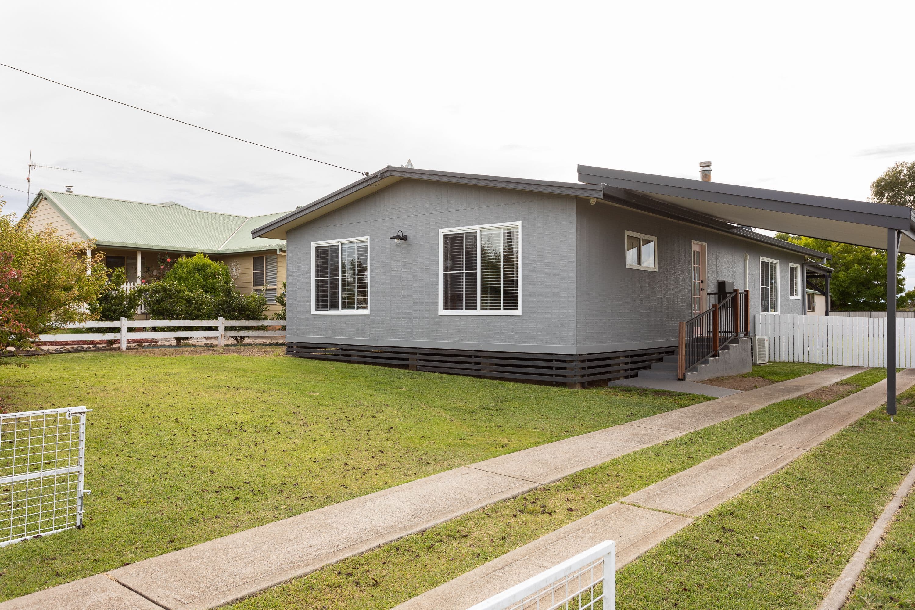 10 Paddison Avenue, Gymea, Uralla - Image 1