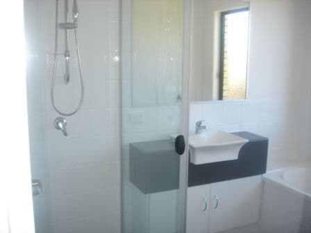 42 Langridge Street, RACEVIEW QLD 4305, Raceview - Thumbnail 2