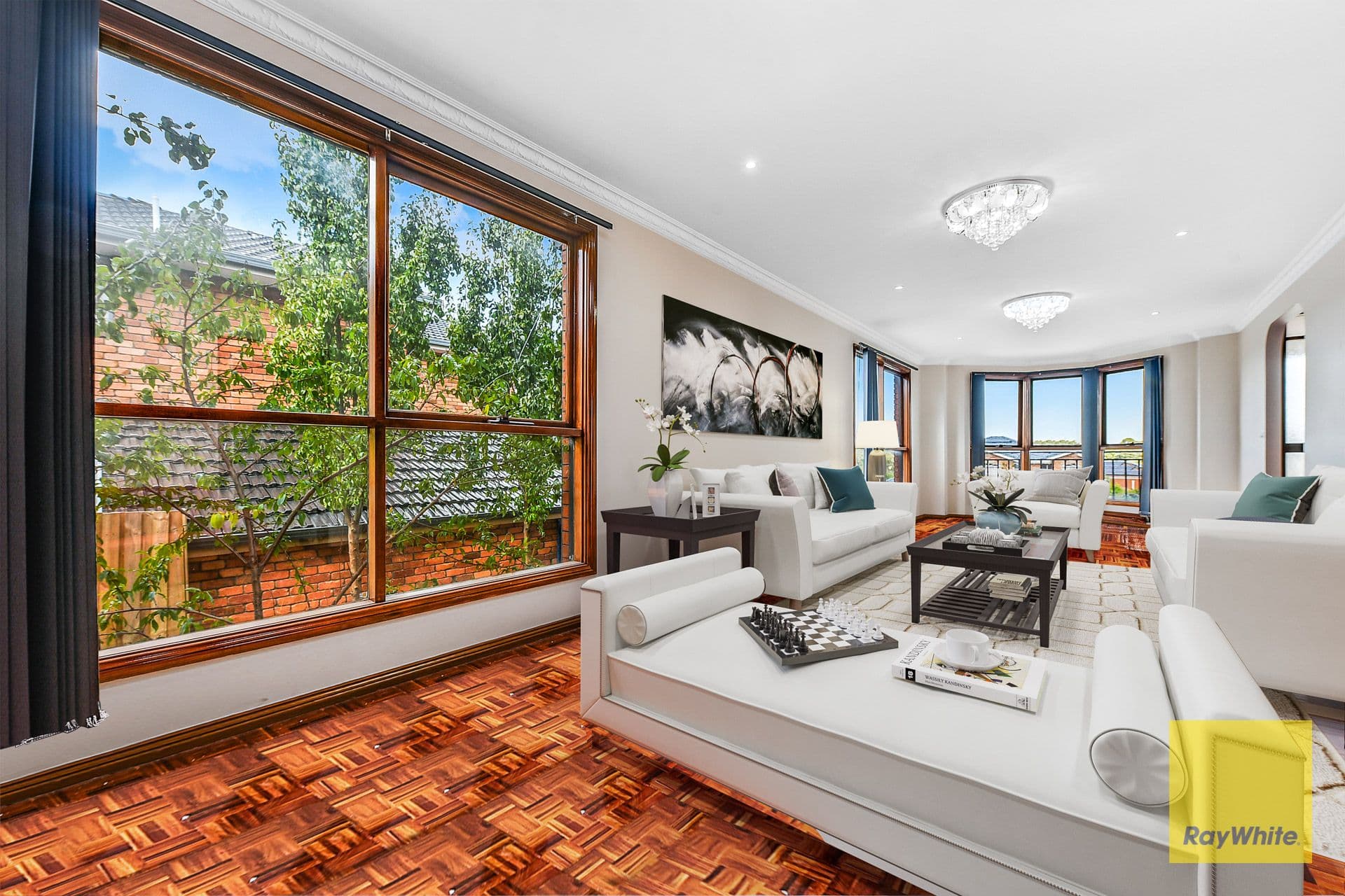 4 Edward Freeth Drive, Endeavour Hills VIC 3802, Endeavour Hills - Thumbnail 3