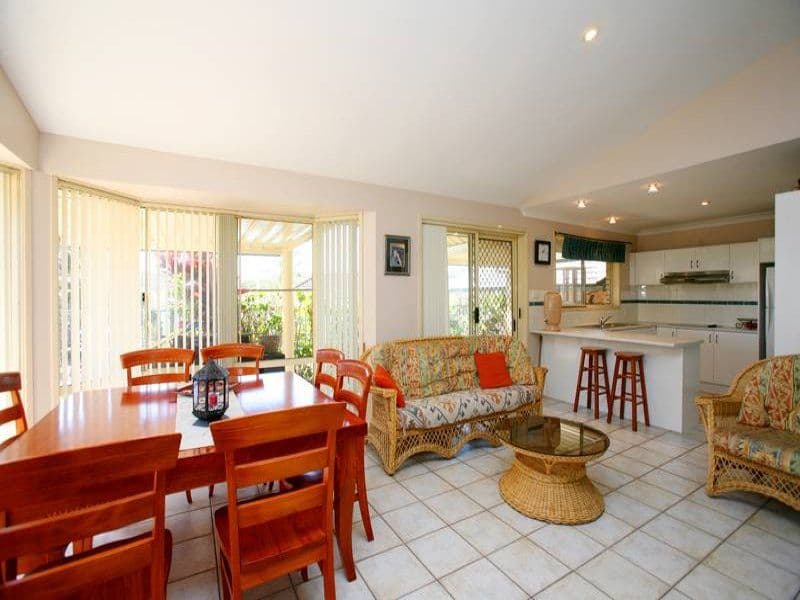 14 Tinglewood Close, TINGIRA HEIGHTS NSW 2290, Tingira Heights - Thumbnail 4
