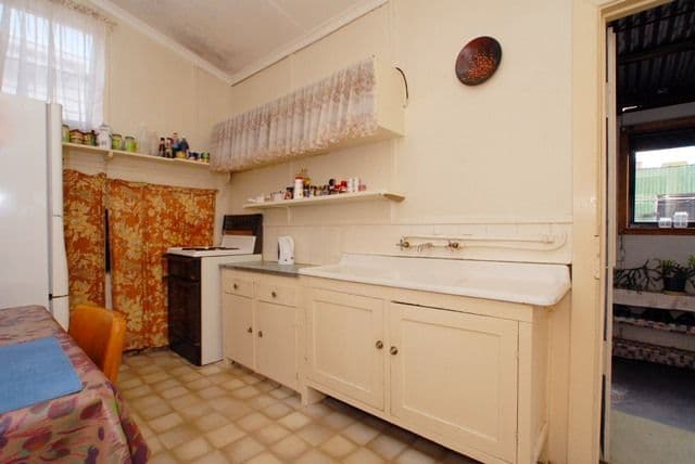 36 Empress Avenue, KINGSVILLE VIC 3012, Kingsville - Thumbnail 5