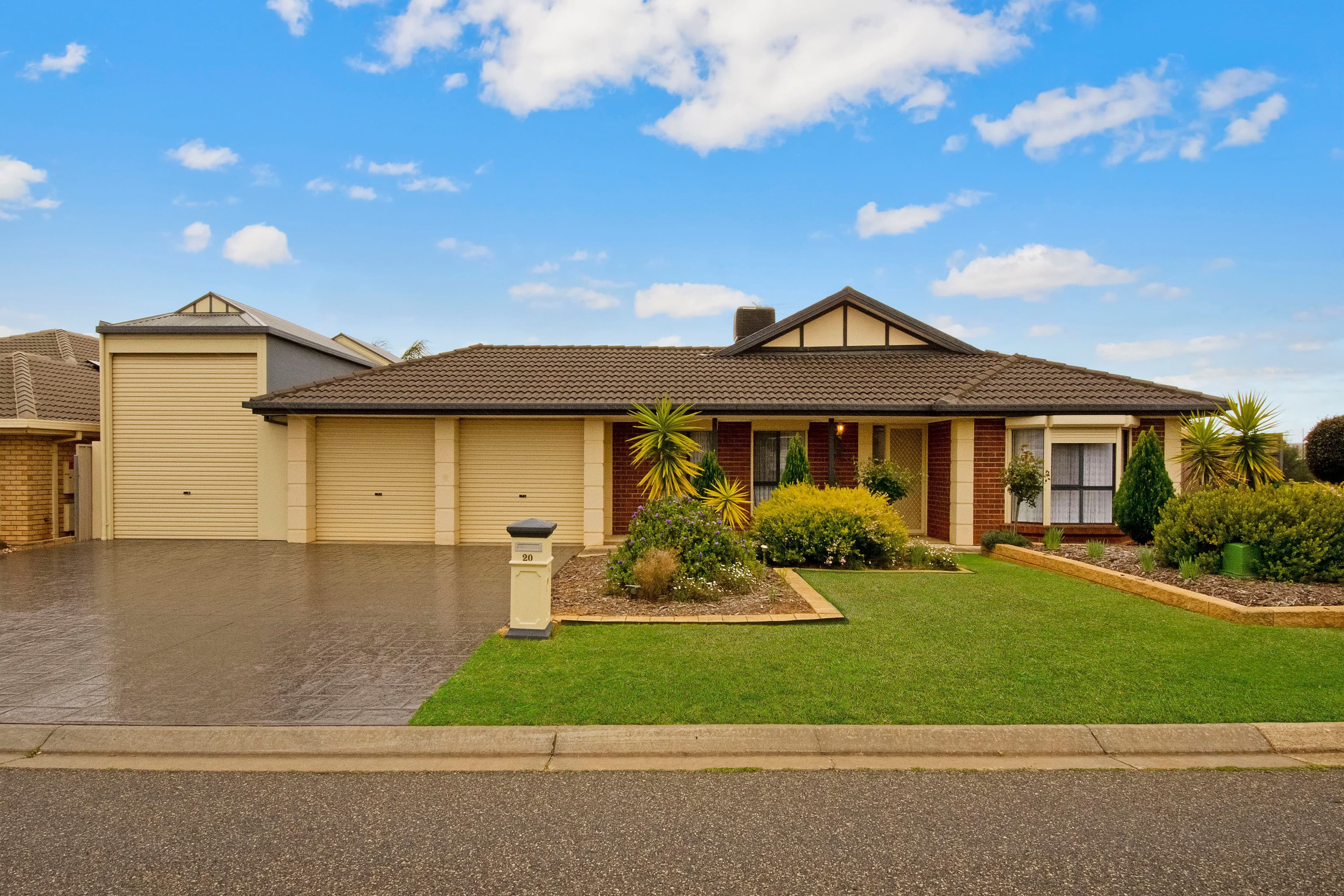 20 Yeovil Circuit, Craigmore SA 5114, Craigmore - Image 1