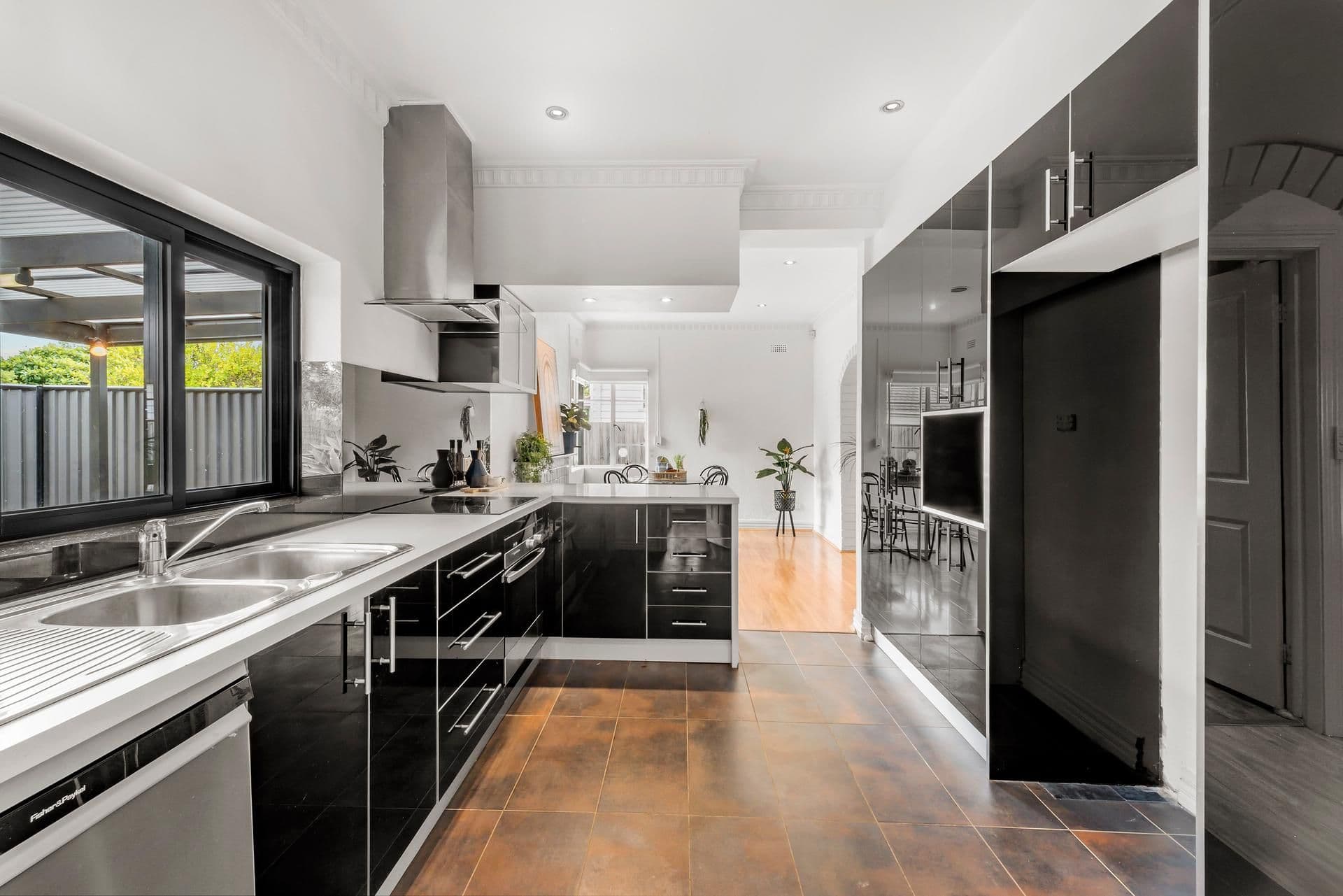 179 Porter Road, Heidelberg Heights VIC 3081, Heidelberg Heights - Thumbnail 2