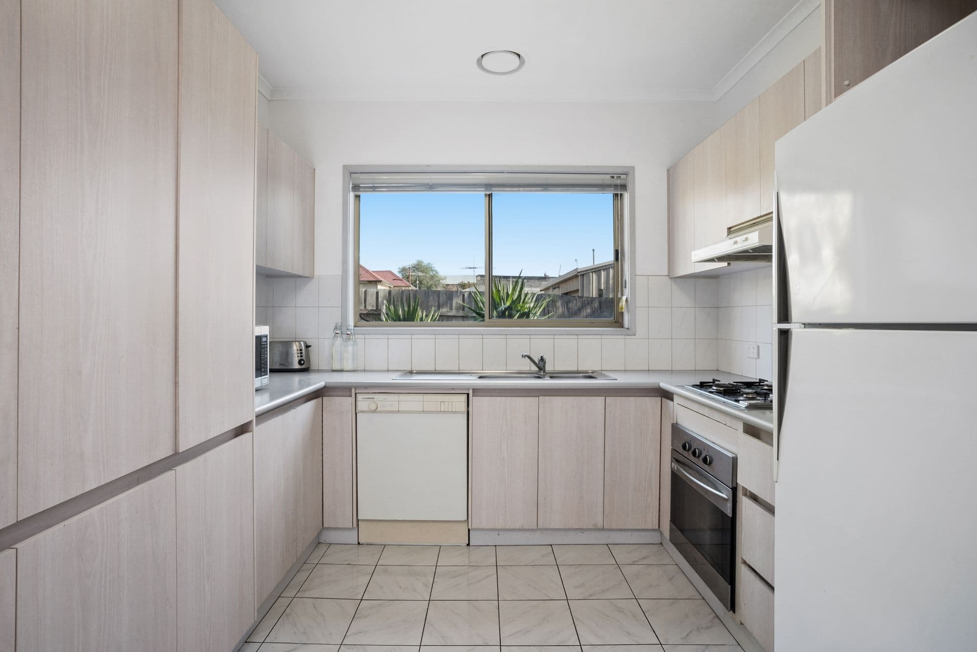 30 Spring Street, Geelong West VIC 3218, Geelong West - Thumbnail 3