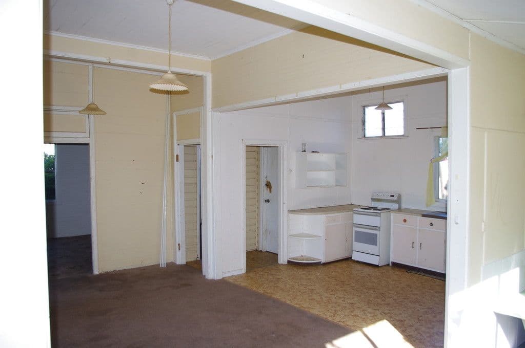 4 Macintyre Street, Inverell NSW 2360, Inverell - Thumbnail 2