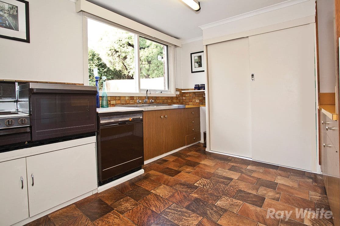 10 Jordan Grove, GLEN WAVERLEY VIC 3150, Glen Waverley - Thumbnail 8