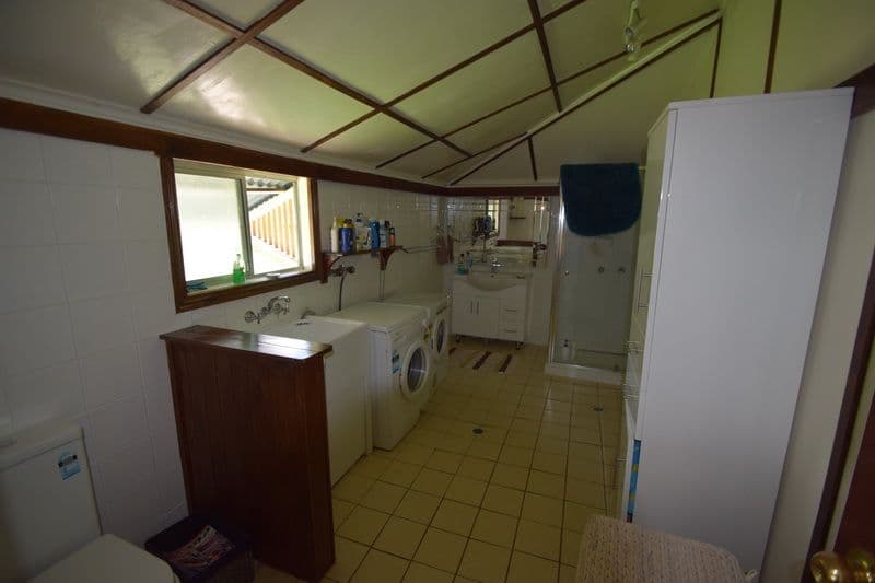 11 Edward Street, Esk QLD 4312, Esk - Thumbnail 7