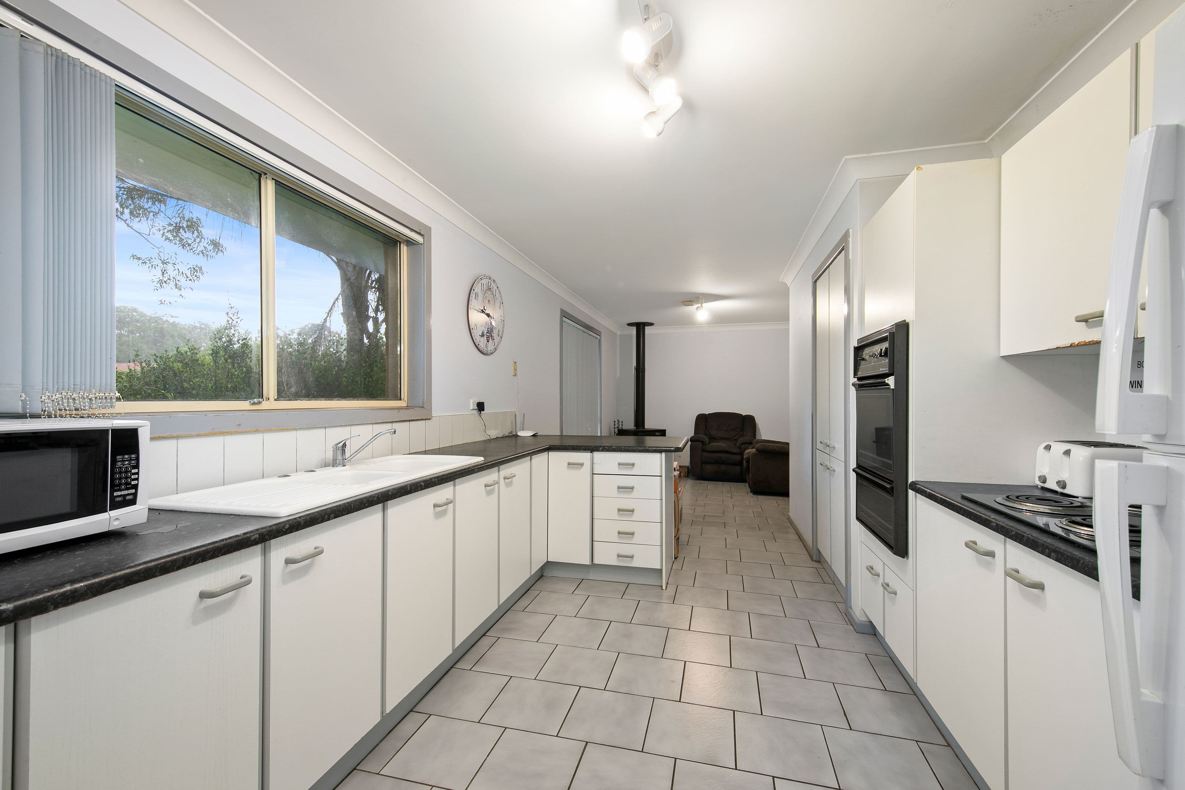 8 Lewinsbrook Close, Maryland NSW 2287, Maryland - Thumbnail 2