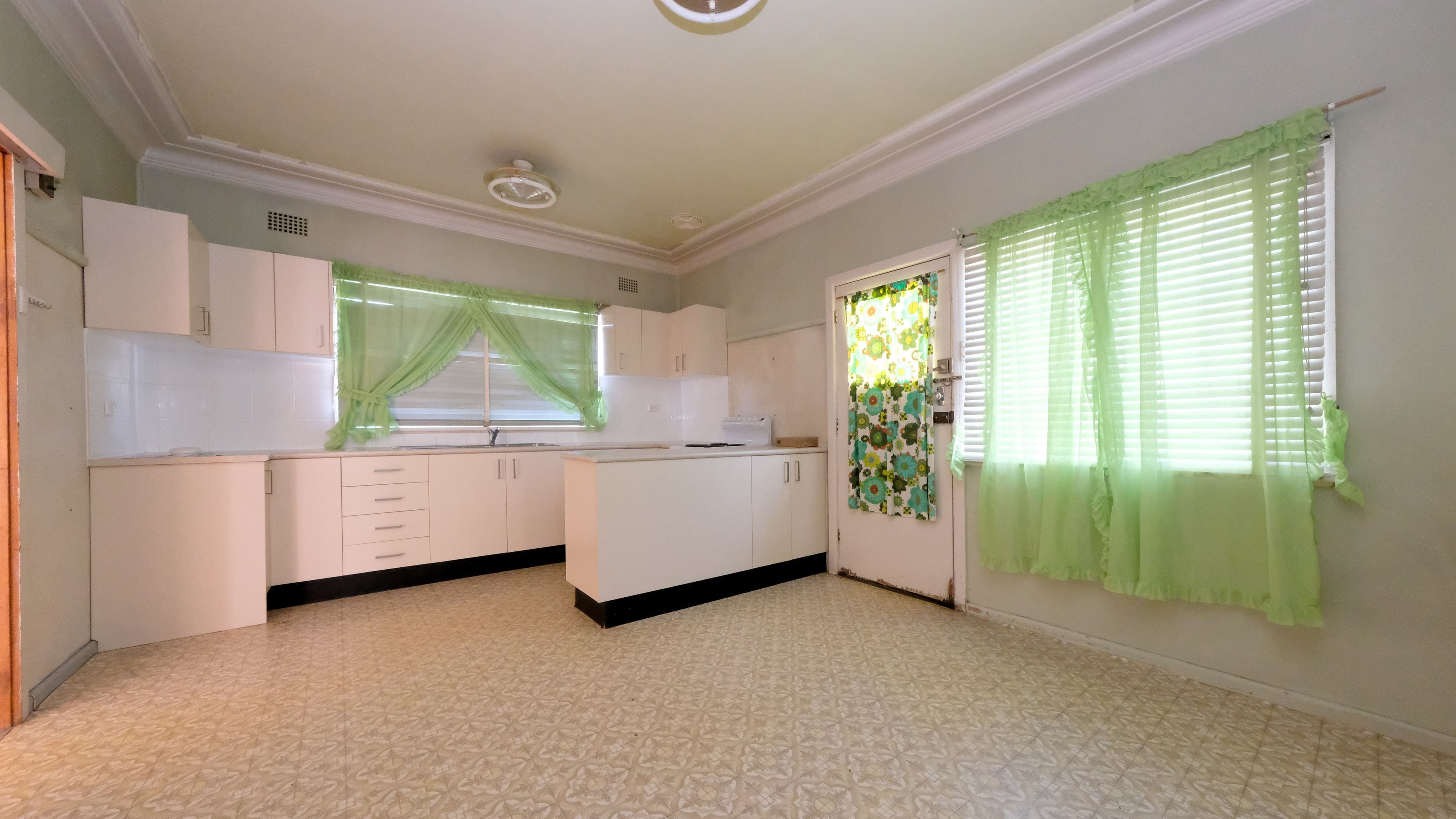 Cabramatta West NSW 2166, Cabramatta West - Thumbnail 4