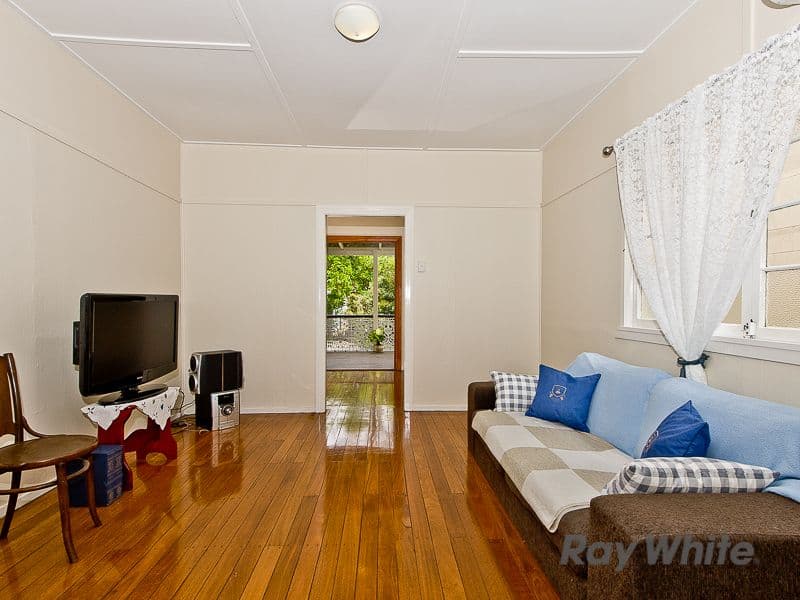 10 Junior Terrace, NORTHGATE QLD 4013, Northgate - Thumbnail 2