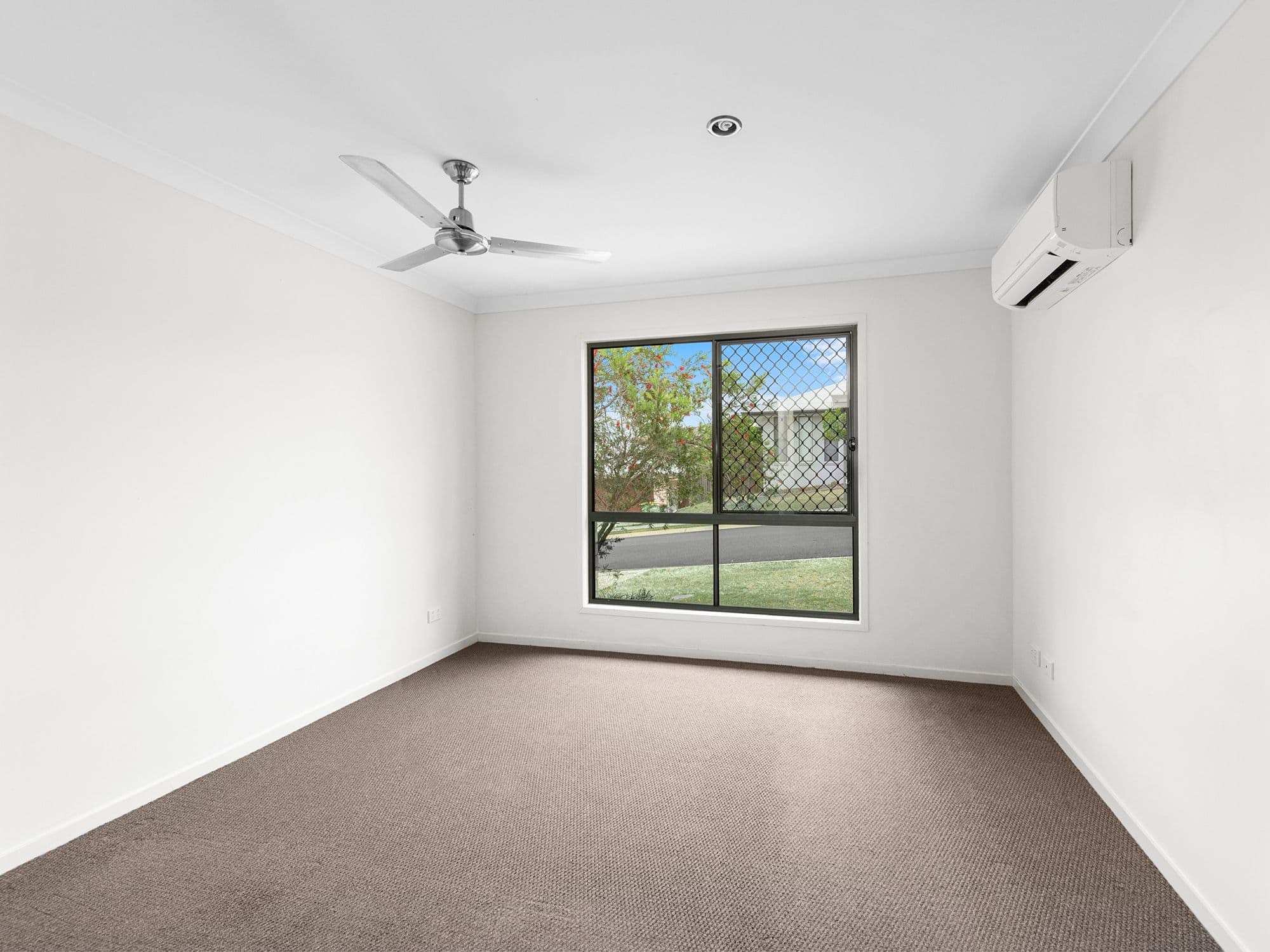 6 Hopman Way, Springfield Lakes QLD 4300, Springfield Lakes - Thumbnail 6