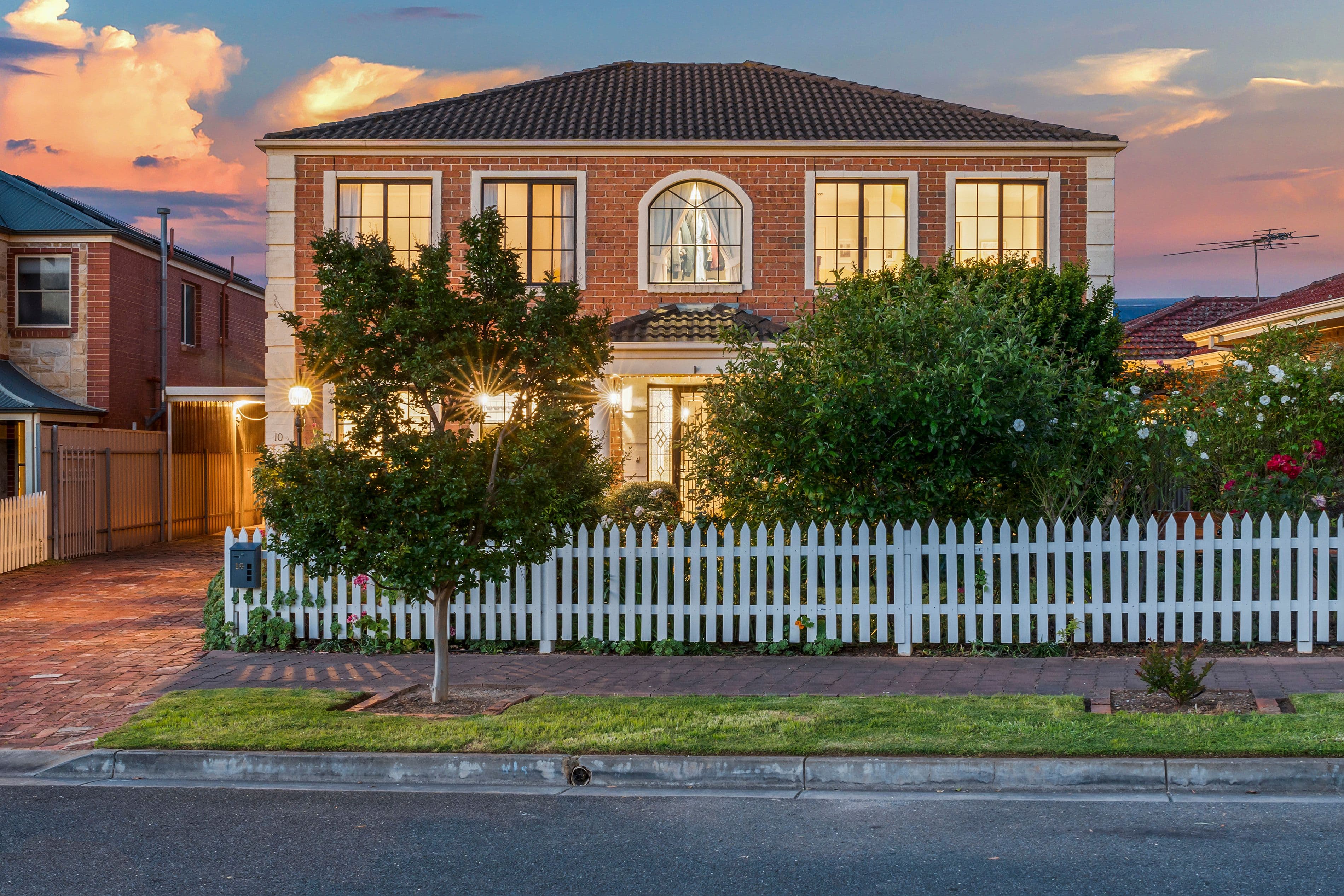10 Parkwood Avenue, Paradise SA 5075, Paradise - Image 1