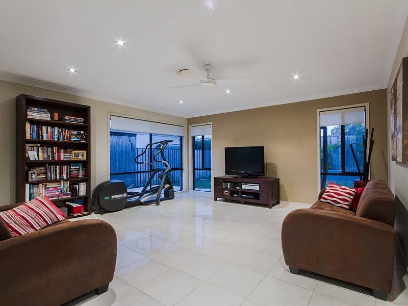 21 Rushcutter Avenue, OXENFORD QLD 4210, Oxenford - Thumbnail 4