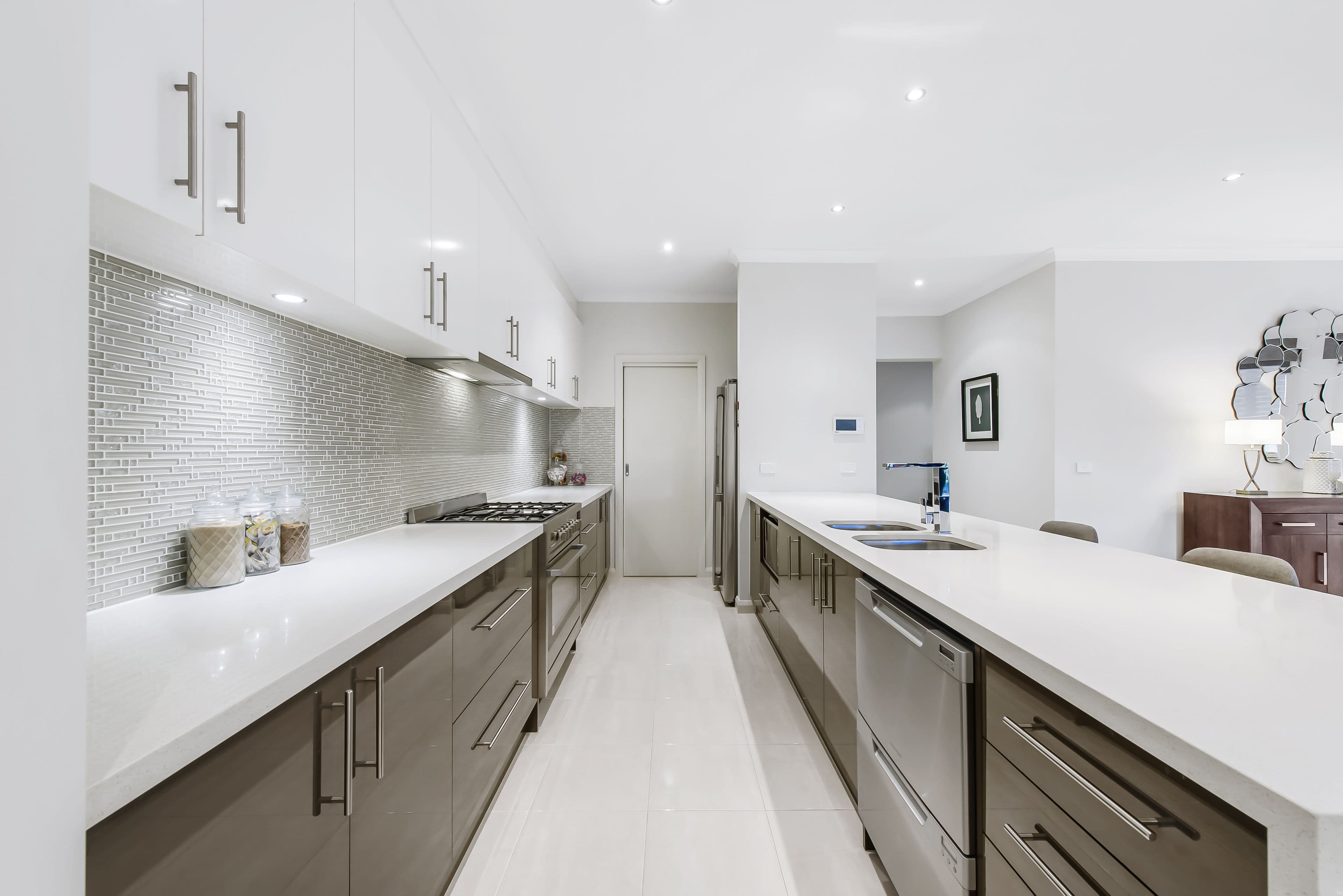 51 Rowling Street, Fraser Rise VIC 3336, Fraser Rise - Thumbnail 2