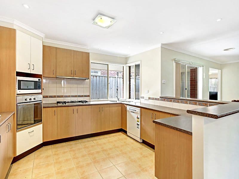 2 Montclaire Avenue, South Morang VIC 3752, South Morang - Thumbnail 3