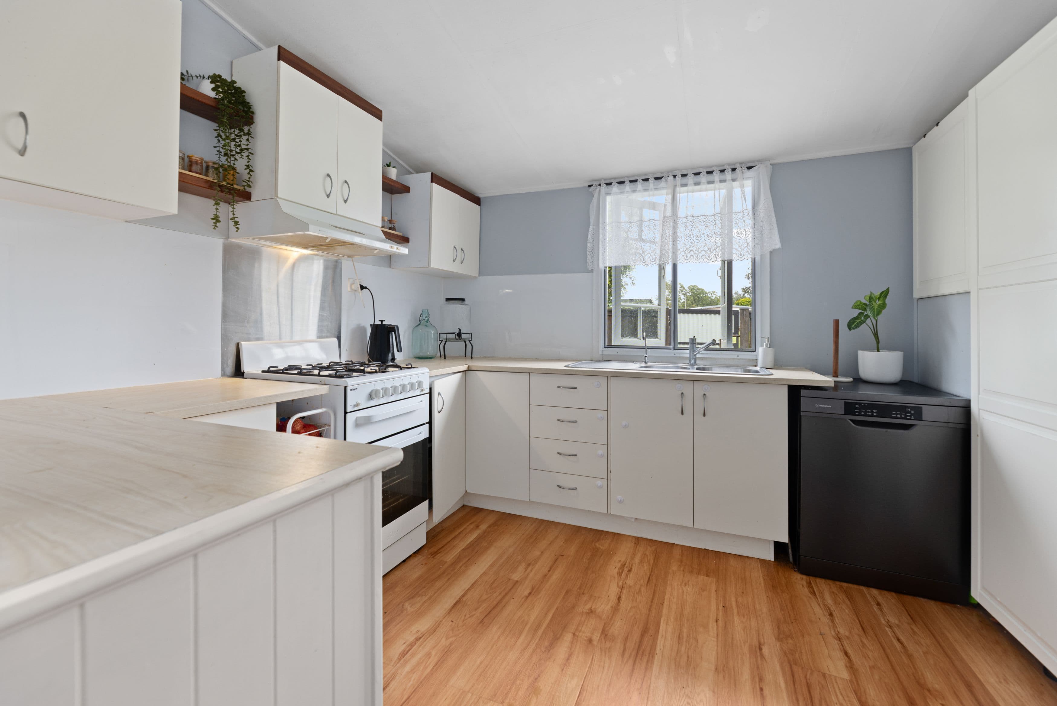 35 Leslie Street, Woodford QLD 4514, Woodford - Thumbnail 7