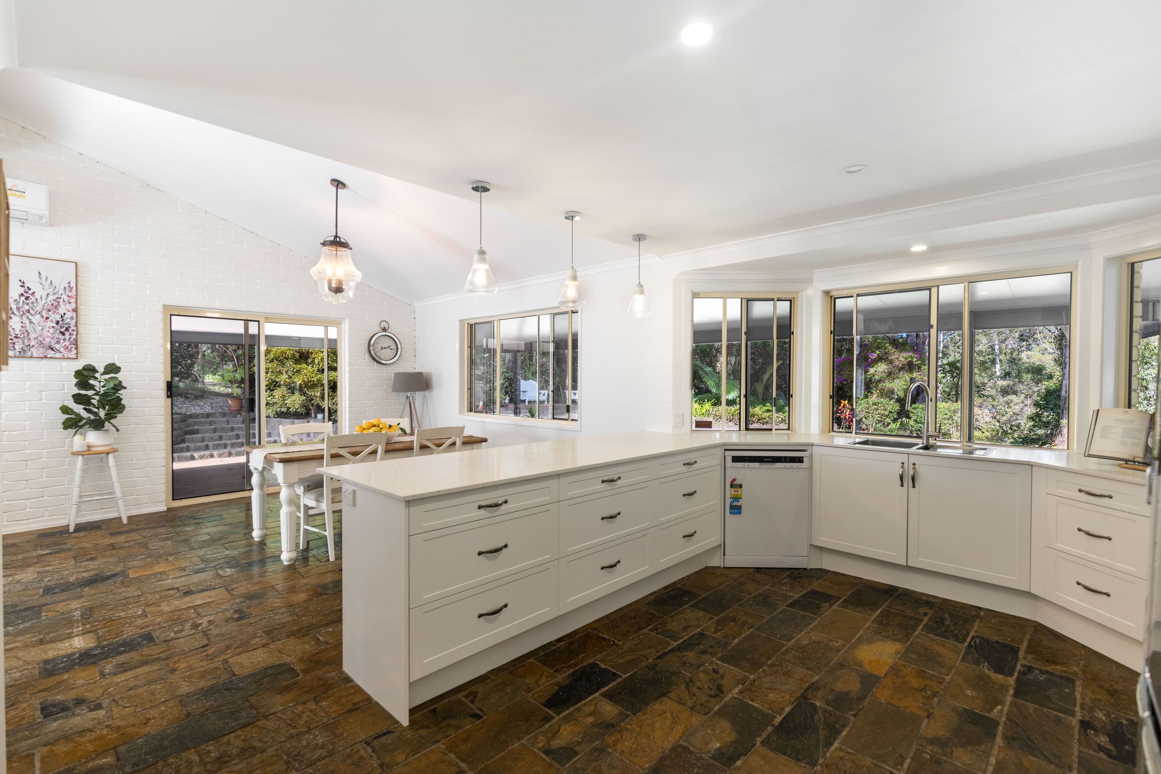 21 Isambert Road, Glenview QLD 4553, Glenview - Thumbnail 4