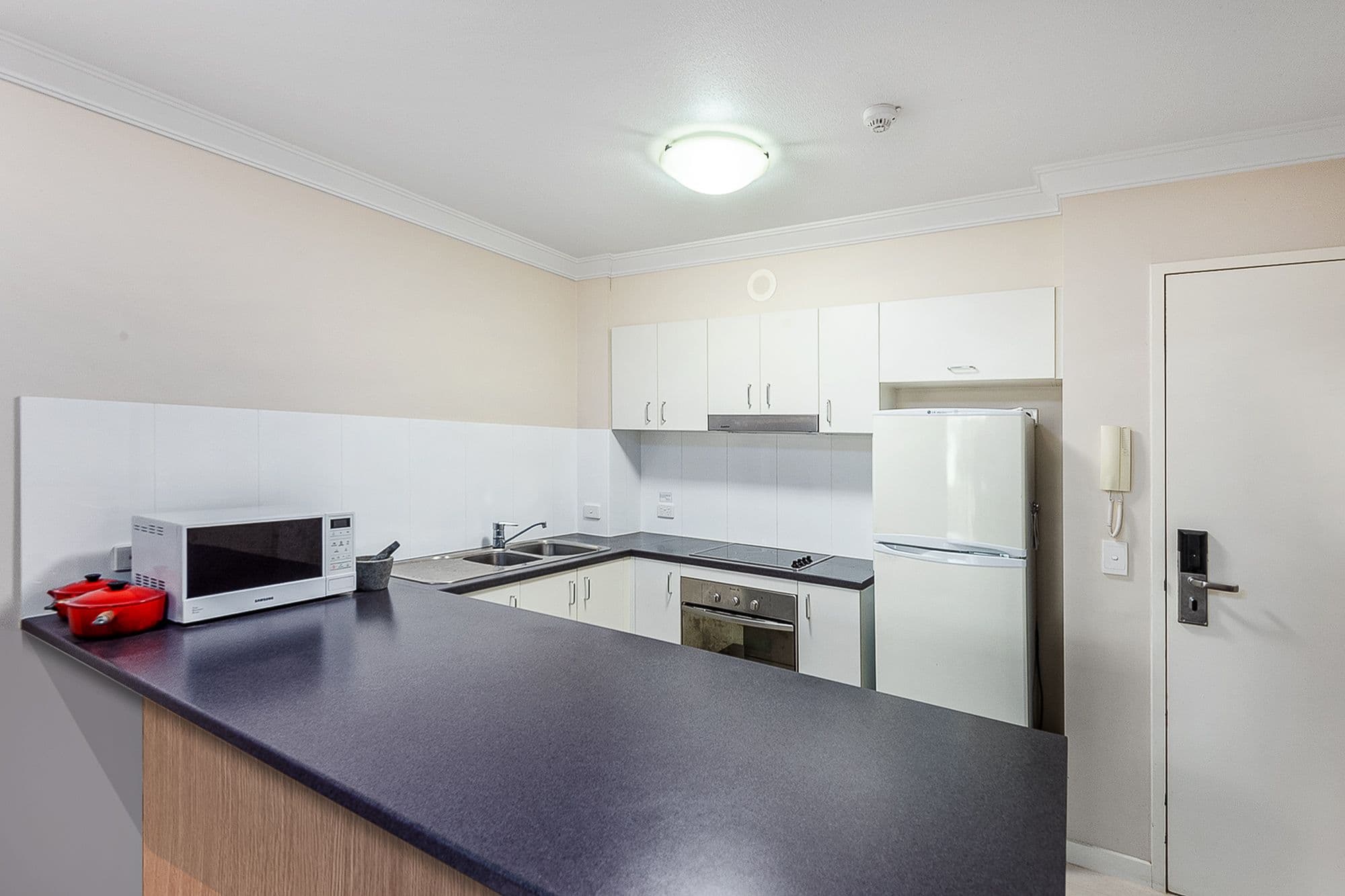 14-16 Carol Avenue, Springwood QLD 4127, Springwood - Thumbnail 6