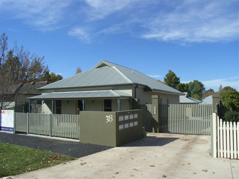 4 Sampson Street, ORANGE NSW 2800, Orange - Image 1