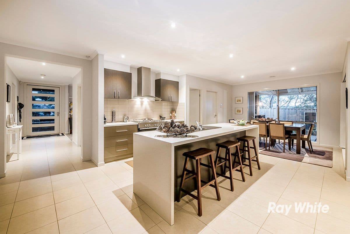 31 Merritt Avenue, Cranbourne West VIC 3977, Cranbourne West - Thumbnail 3