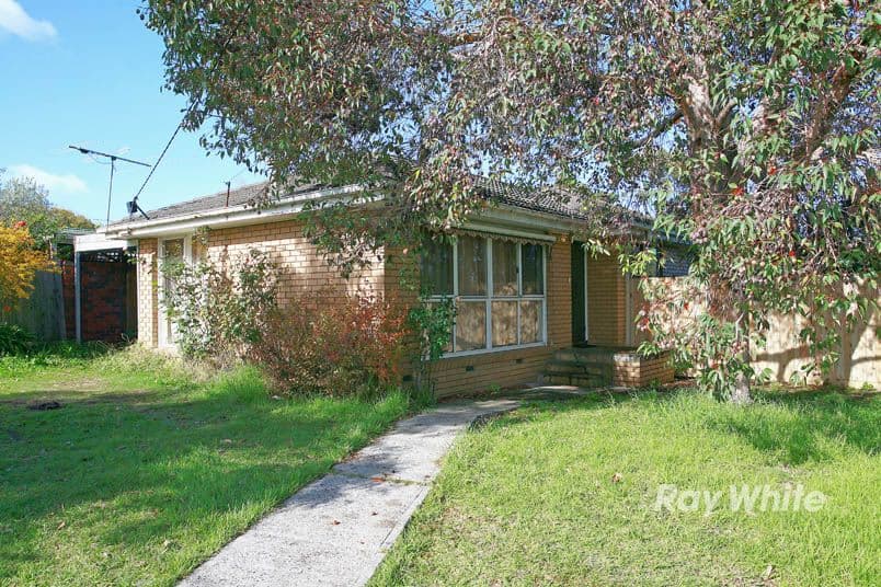 18 Evelyne Avenue, CRANBOURNE VIC 3977, Cranbourne - Image 1