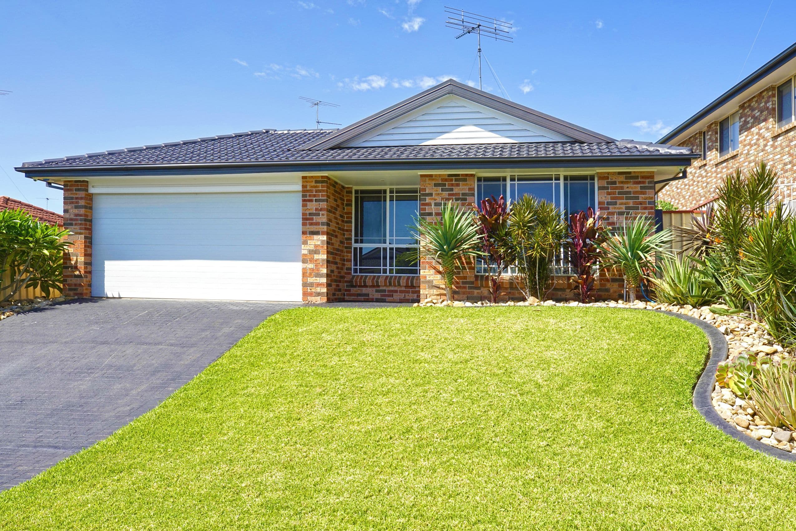 4 Woodlands Drive, Glenmore Park - Image 1