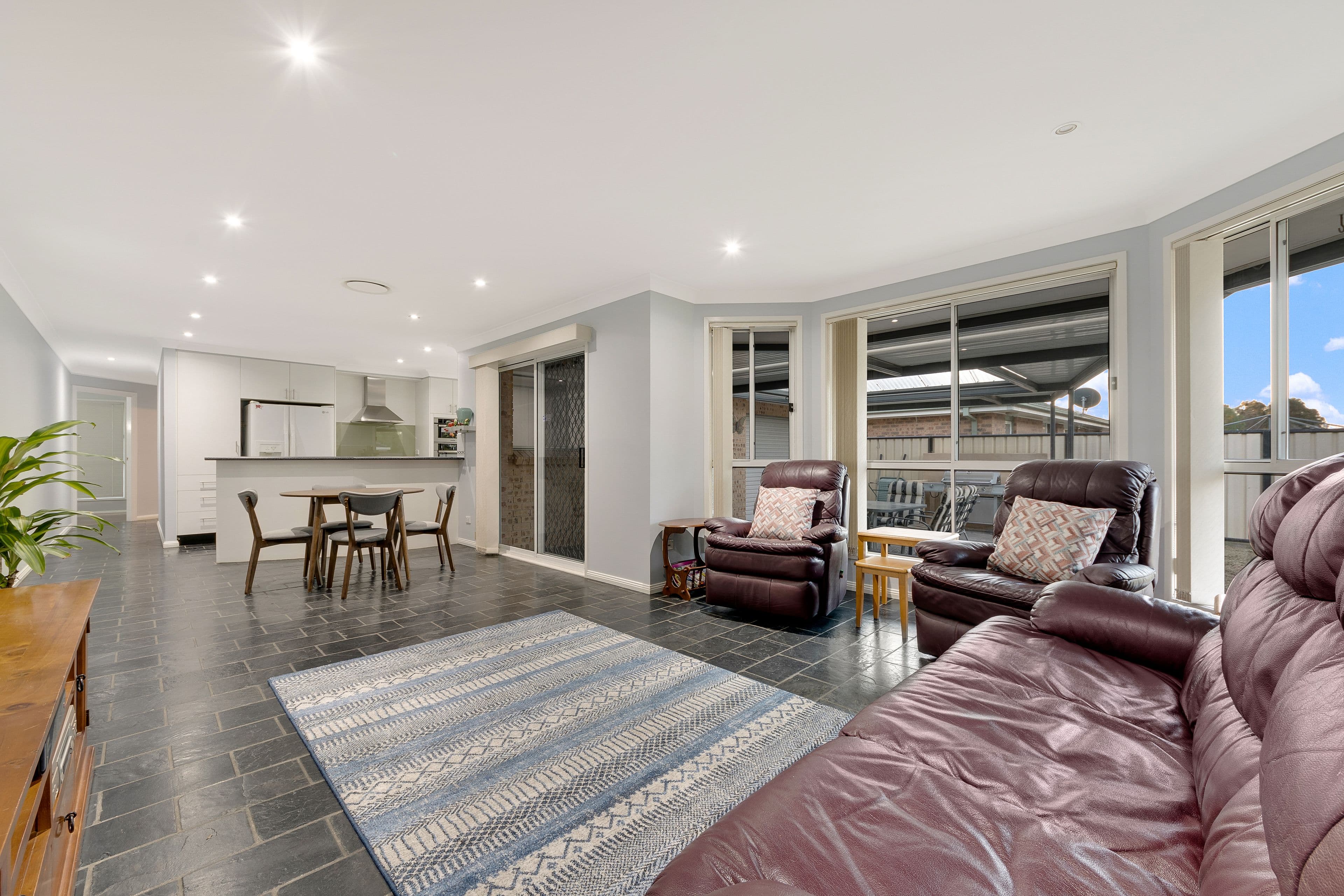 13 Charles Babbage Avenue, Currans Hill - Thumbnail 2