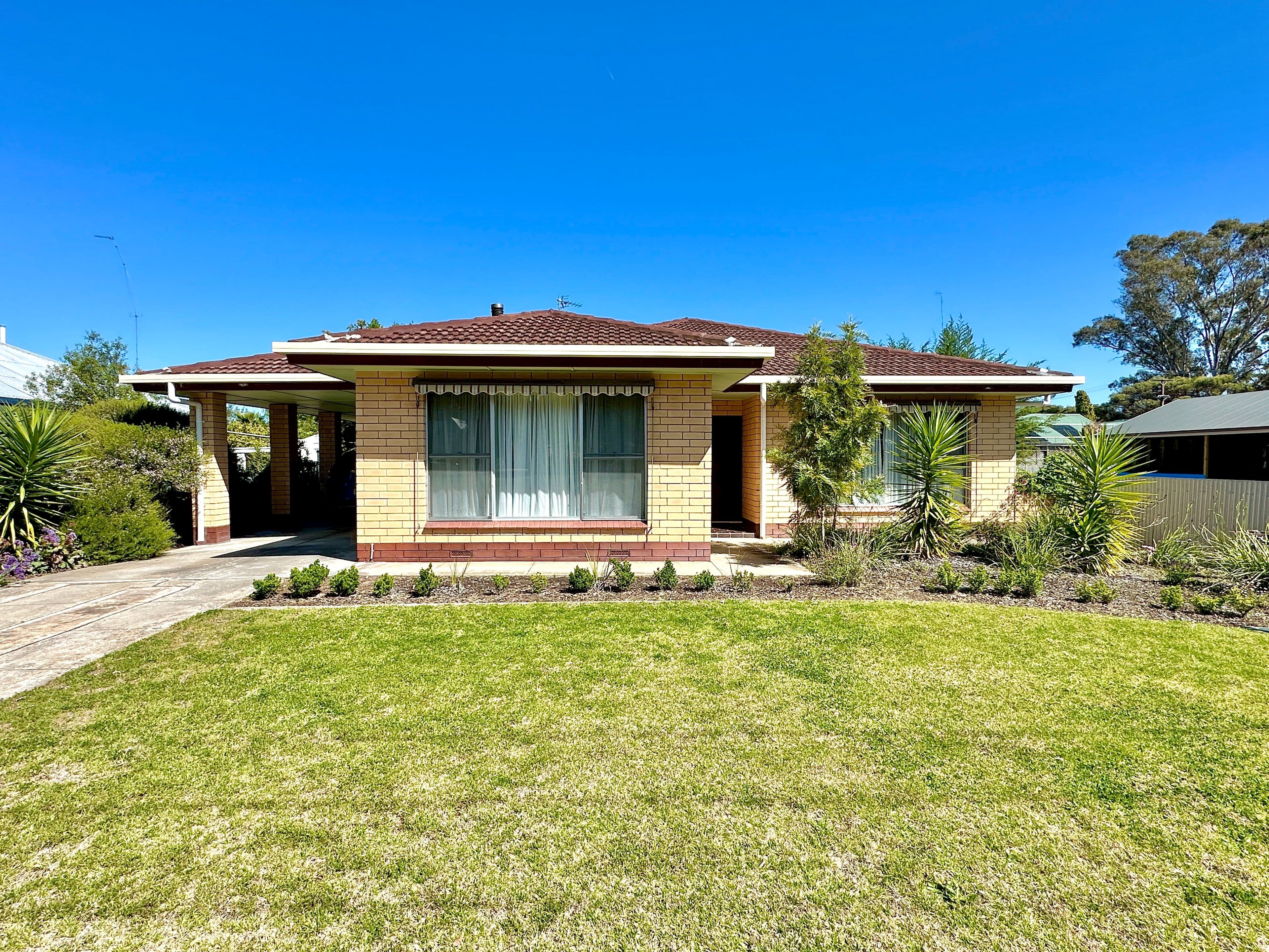 53 Naracoorte Road, Bordertown SA 5268, Bordertown - Image 1