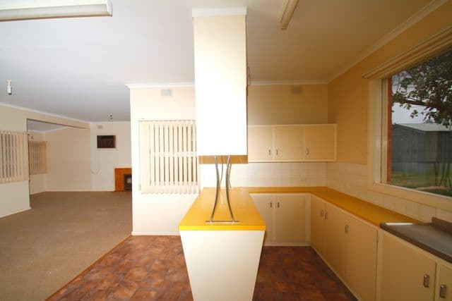 1 Roberts Street, BERRI SA 5343, Berri - Thumbnail 3