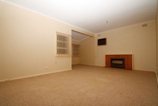 1 Roberts Street, BERRI SA 5343, Berri - Thumbnail 5
