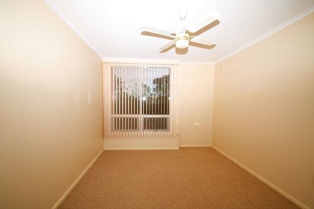 1 Roberts Street, BERRI SA 5343, Berri - Thumbnail 6