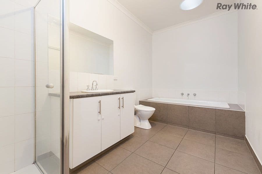 12 Douglas Avenue, St Albans VIC 3021, St Albans - Thumbnail 6
