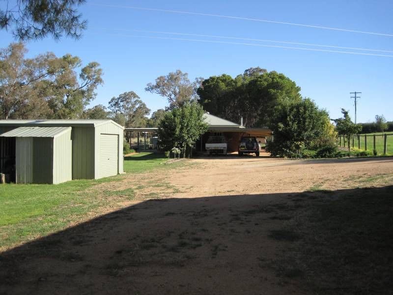 49 Mcmillans Road, YOUNG NSW 2594, Young - Thumbnail 4