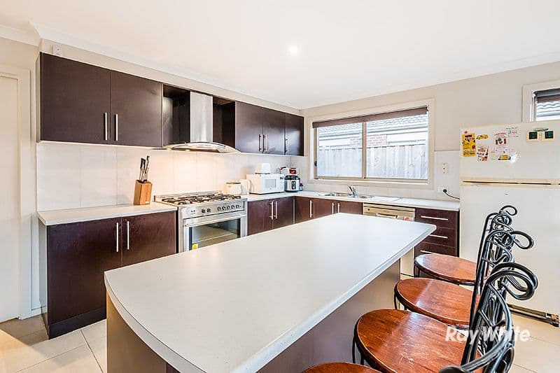 12 Copernicus Circuit, Cranbourne West VIC 3977, Cranbourne West - Thumbnail 3
