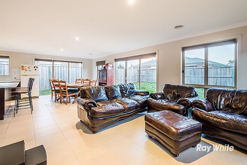 12 Copernicus Circuit, Cranbourne West VIC 3977, Cranbourne West - Thumbnail 5