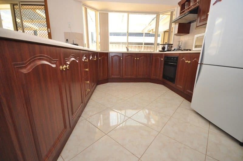 29 Taunton Crescent, CRAIGMORE SA 5114, Craigmore - Thumbnail 6