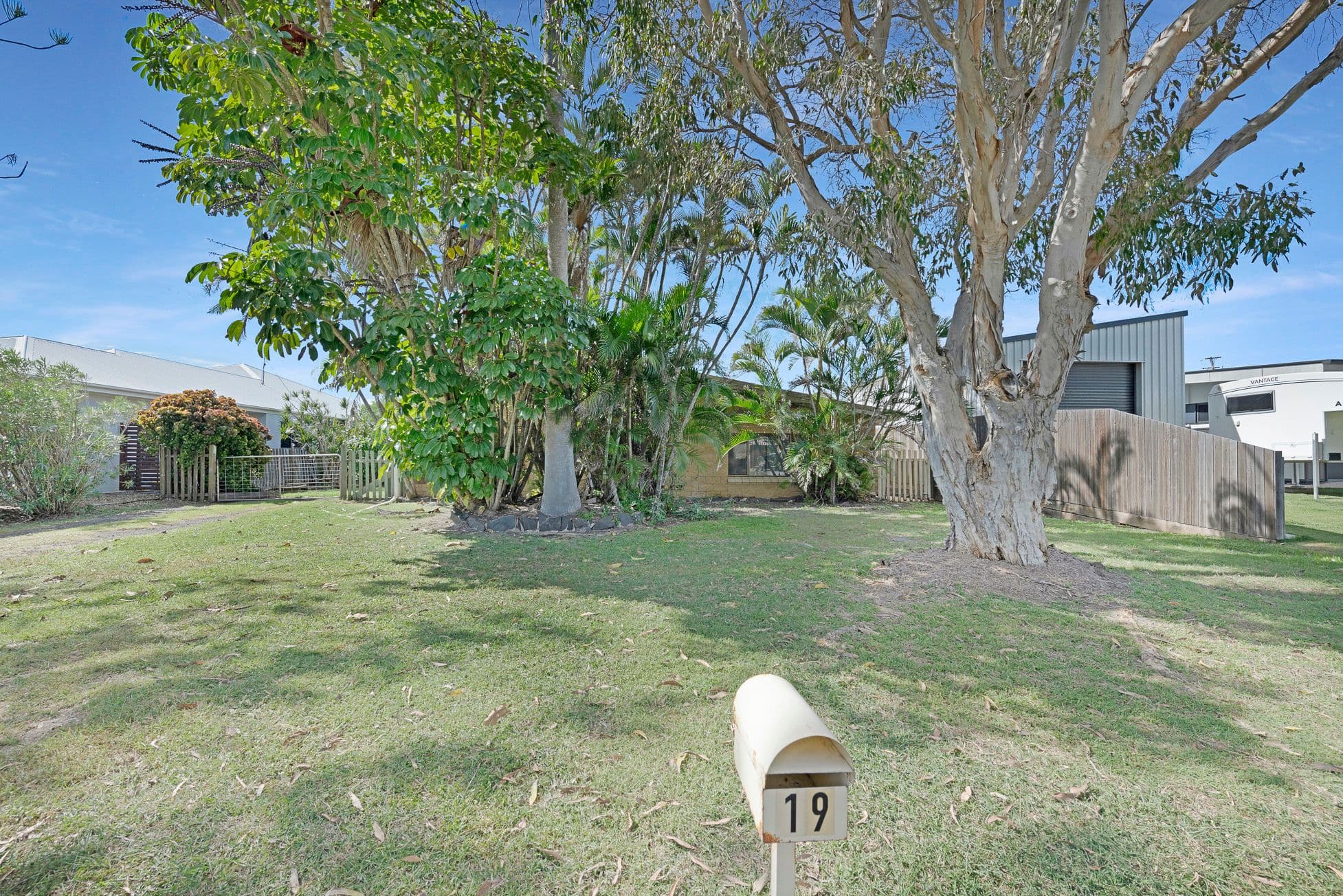 19 Badilla Street, Innes Park QLD 4670, Innes Park - Thumbnail 4