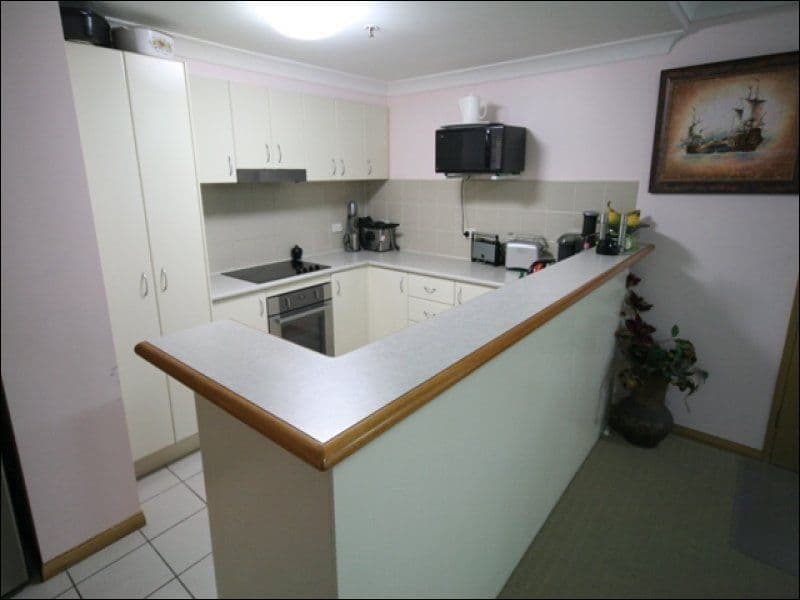 46 Rotherham Street, KANGAROO POINT QLD 4169, Kangaroo Point - Thumbnail 2