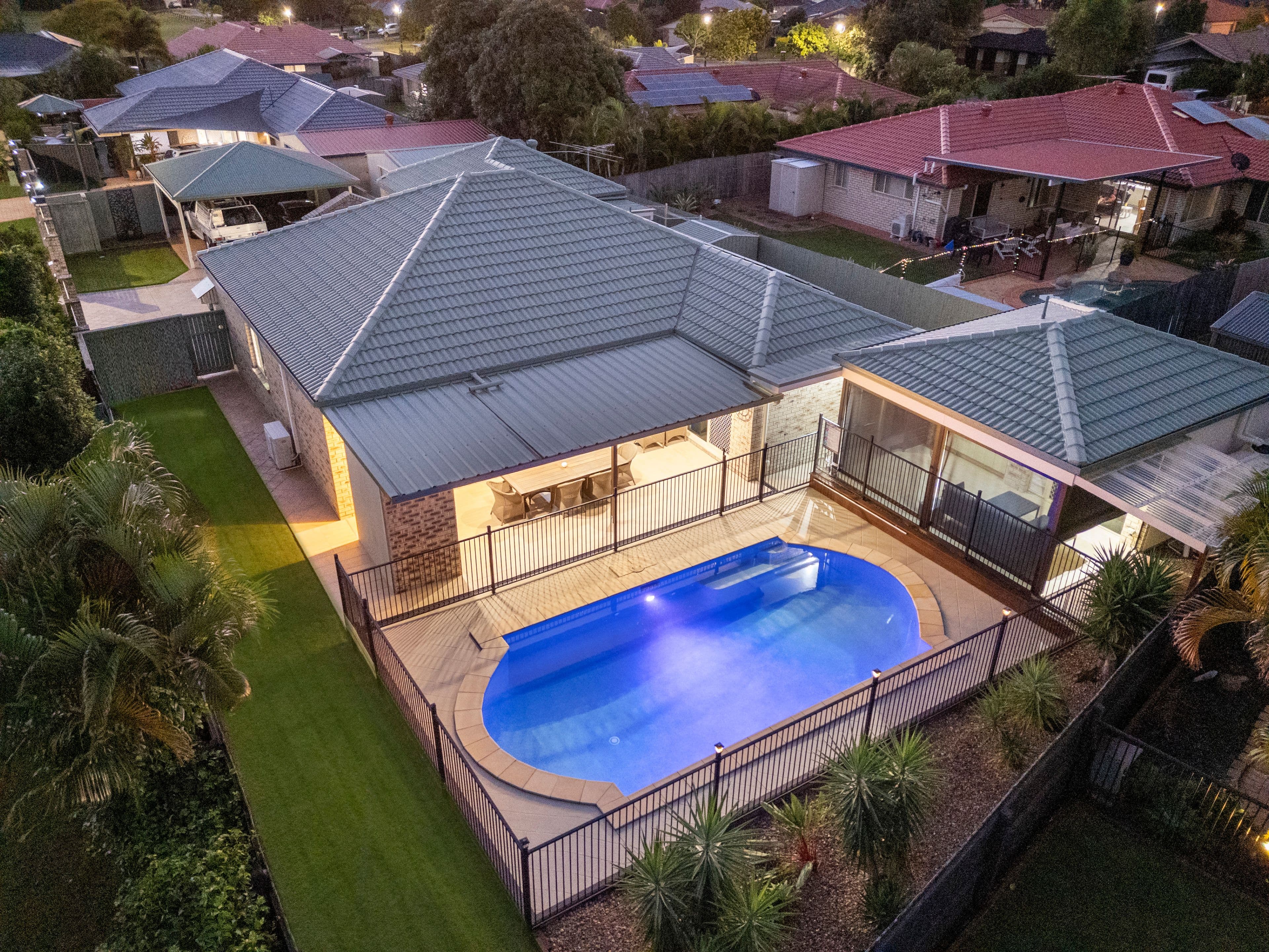 9 Kondalilla Close, Parkinson QLD 4115, Parkinson - Thumbnail 2