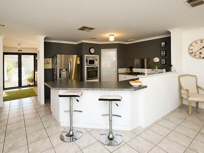 29 Baskerville Crescent, BALDIVIS WA 6171, Baldivis - Thumbnail 4