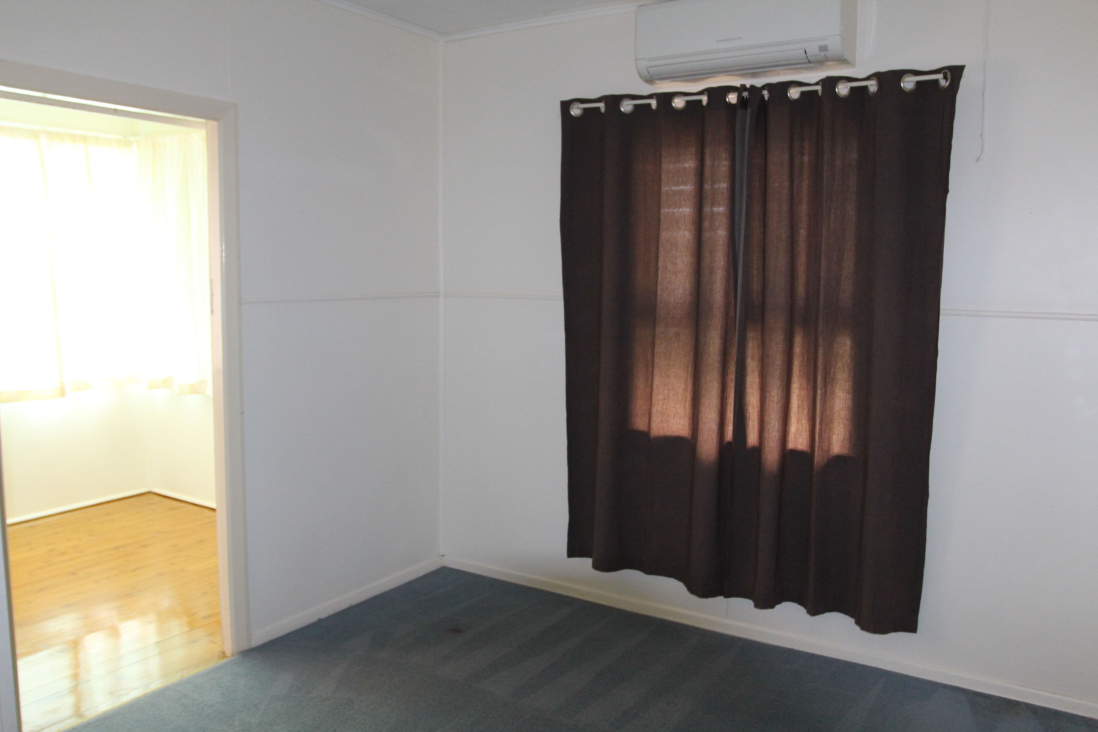 21 Deverell Street, Charleville QLD 4470, Charleville - Thumbnail 4