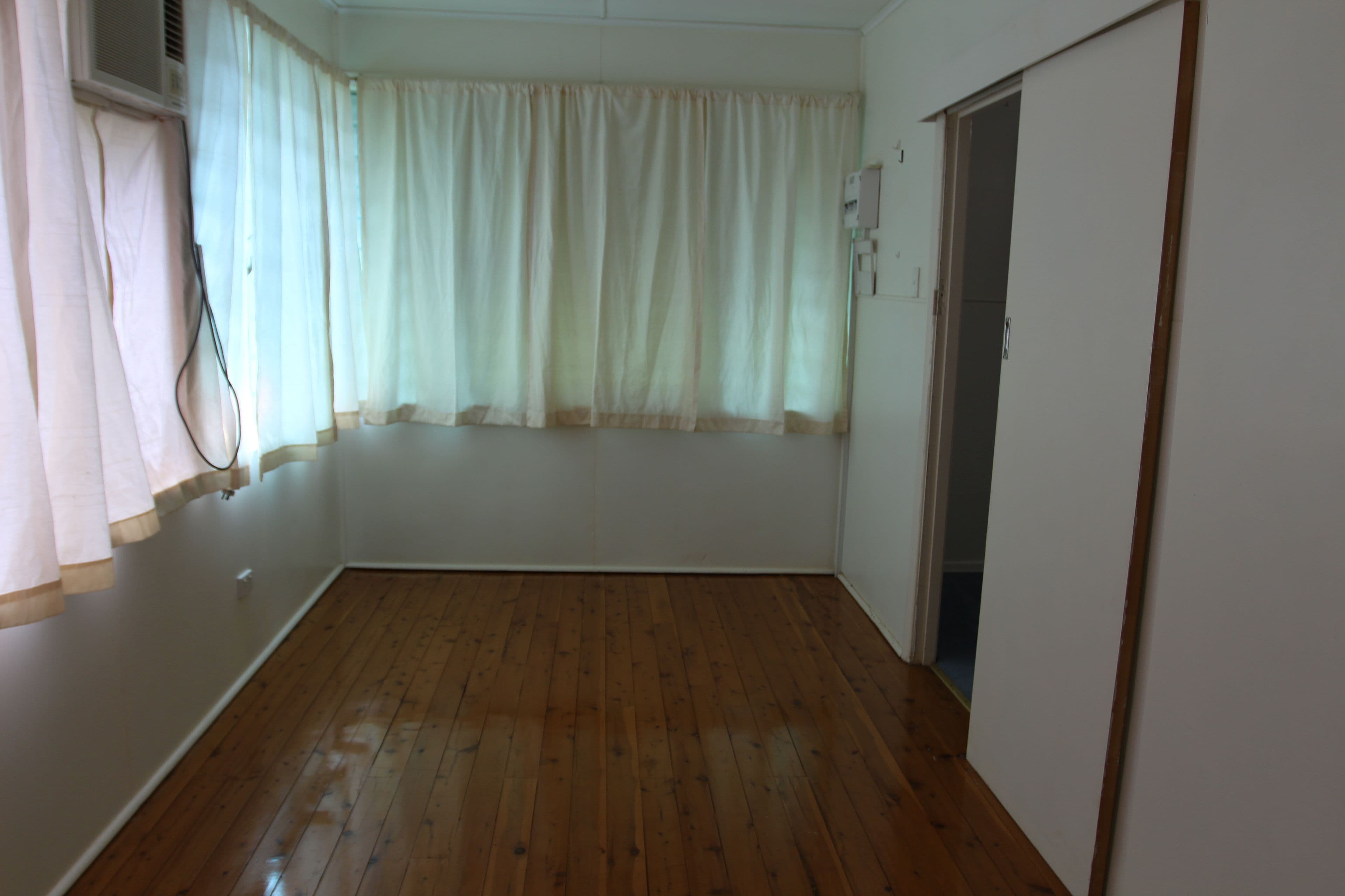 21 Deverell Street, Charleville QLD 4470, Charleville - Thumbnail 6