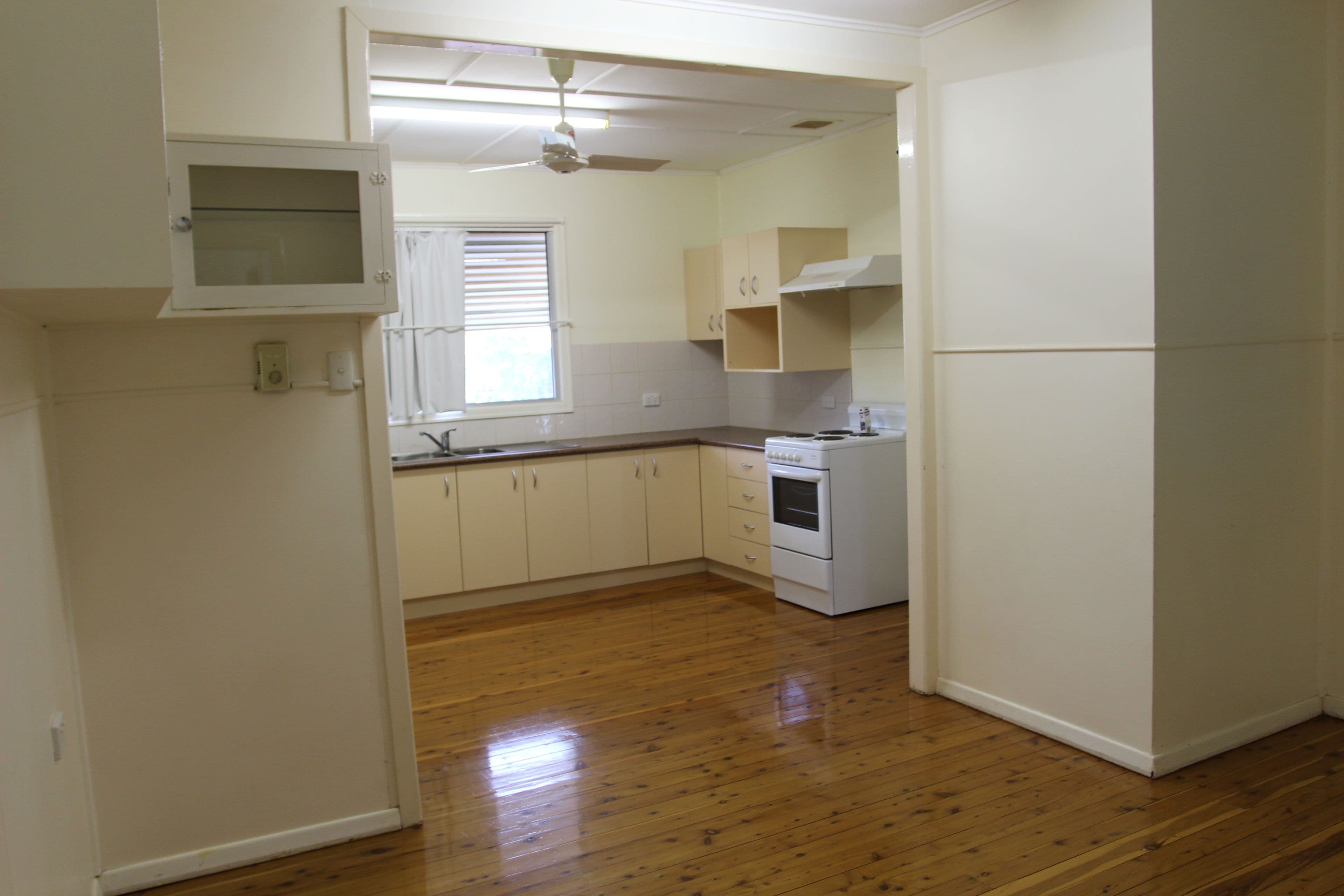 21 Deverell Street, Charleville QLD 4470, Charleville - Thumbnail 8