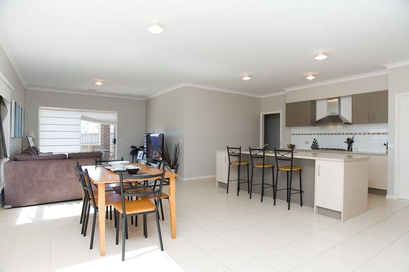24 Glengarry Place, CRAIGIEBURN VIC 3064, Craigieburn - Thumbnail 4