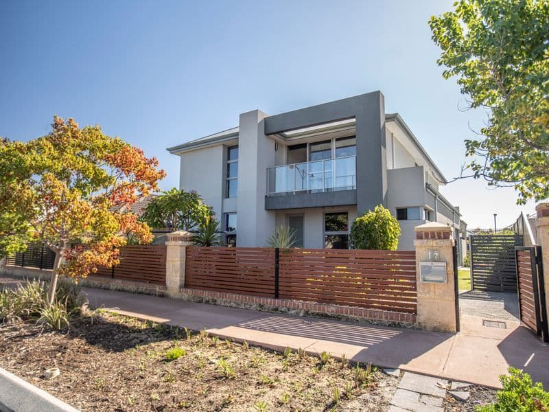 12 Spurwing Way, South Guildford WA 6055, South Guildford - Thumbnail 2