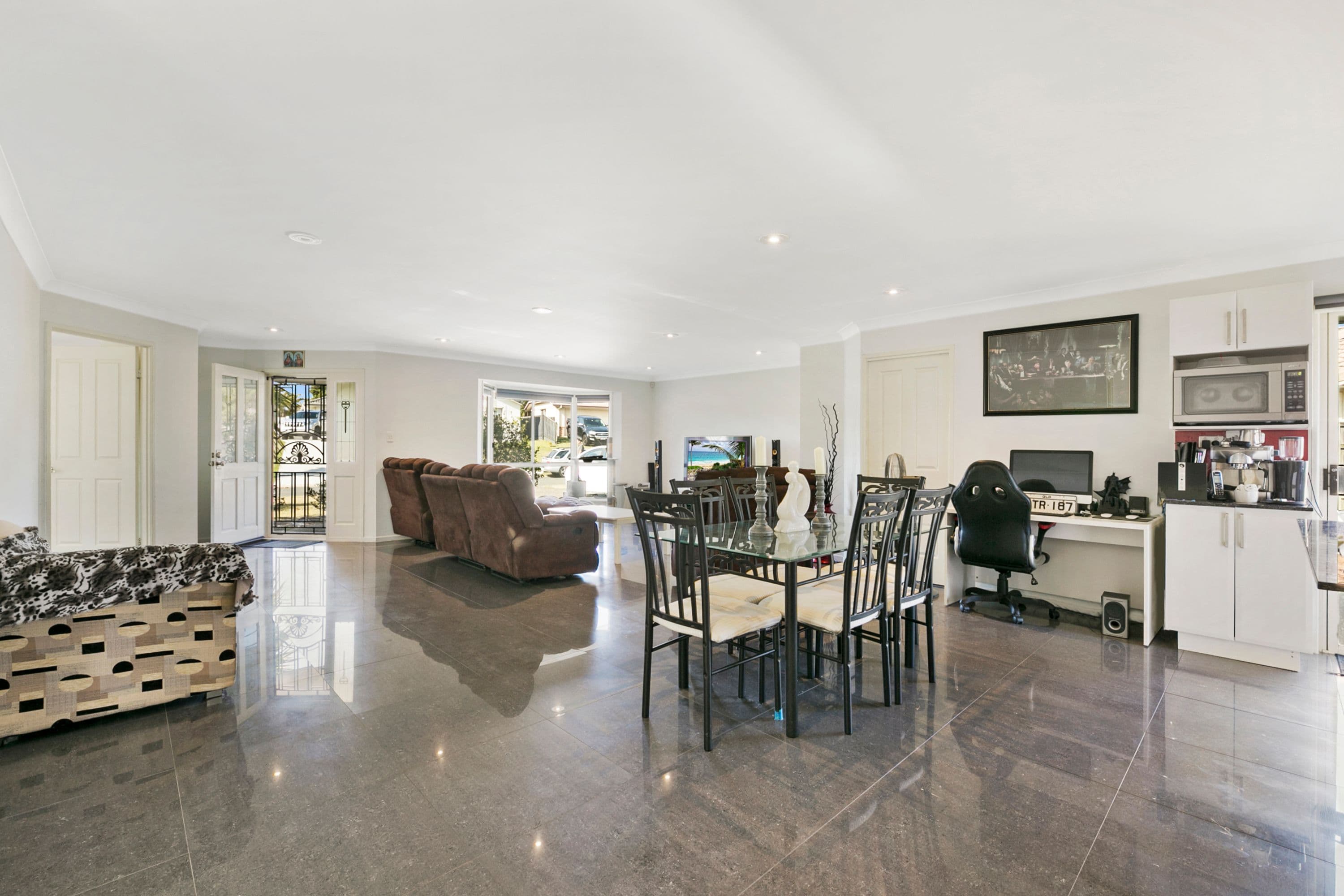 29 Breeana Court, Mudgeeraba QLD 4213, Mudgeeraba - Thumbnail 2