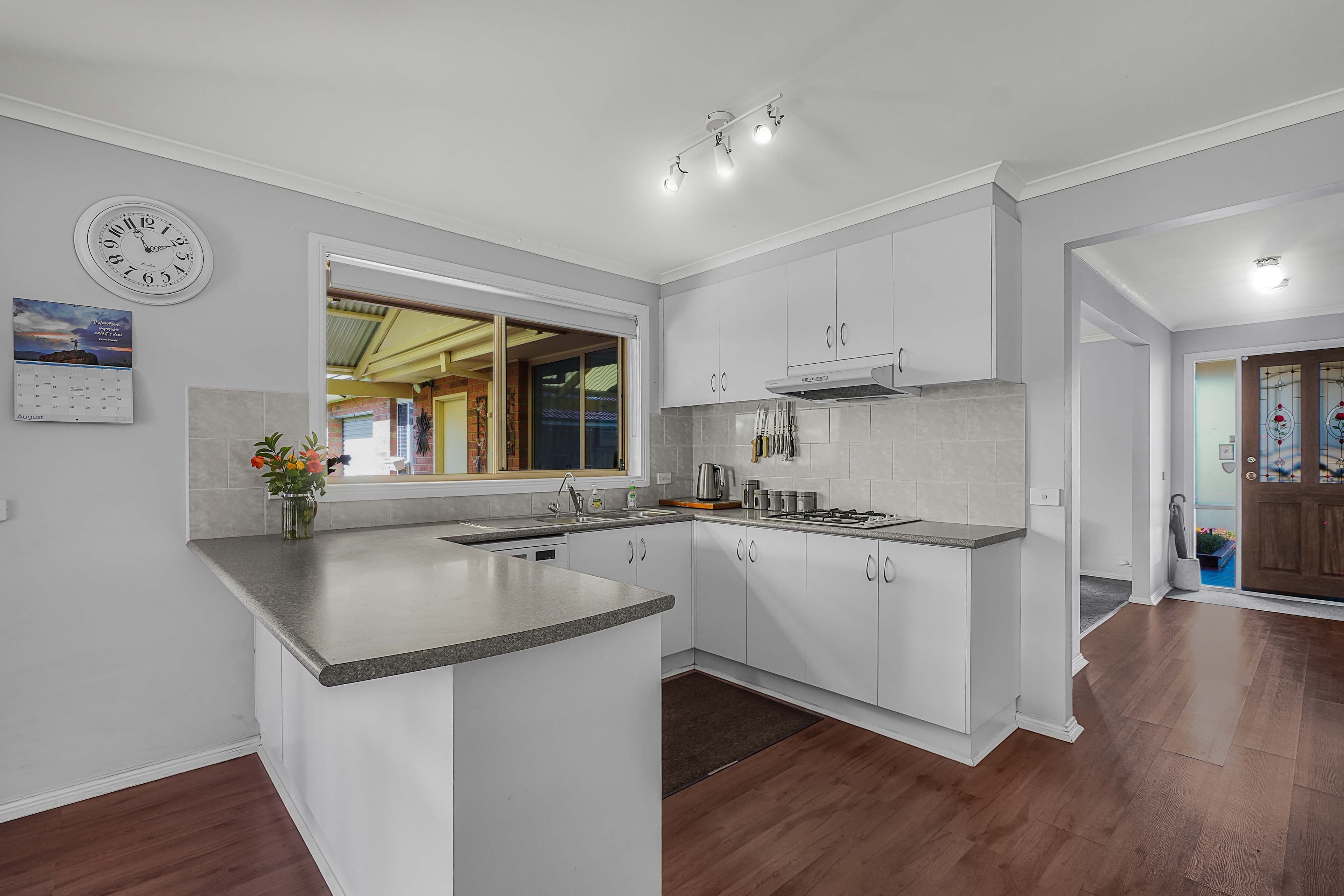 27 Park Boulevard, Pakenham VIC 3810, Pakenham - Thumbnail 2