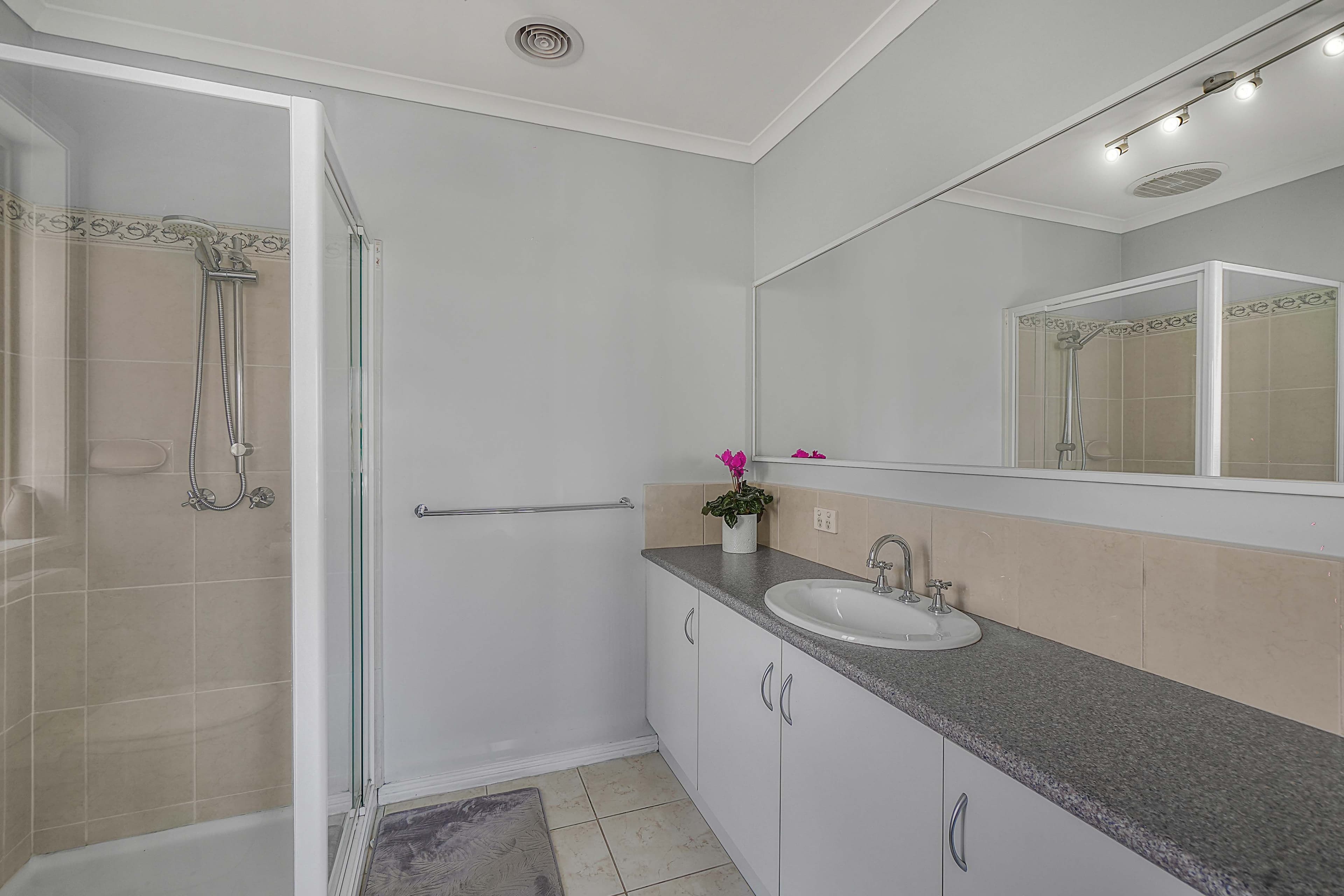 27 Park Boulevard, Pakenham VIC 3810, Pakenham - Thumbnail 6