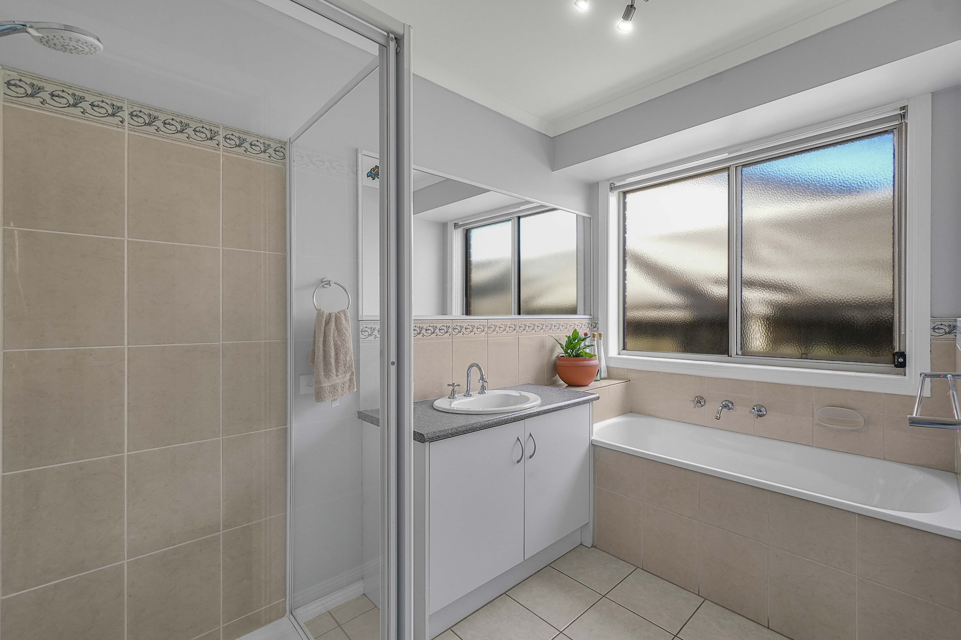 27 Park Boulevard, Pakenham VIC 3810, Pakenham - Thumbnail 7