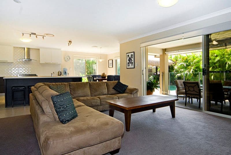 15 Torrevella Vista, RUNAWAY BAY QLD 4216, Runaway Bay - Thumbnail 4
